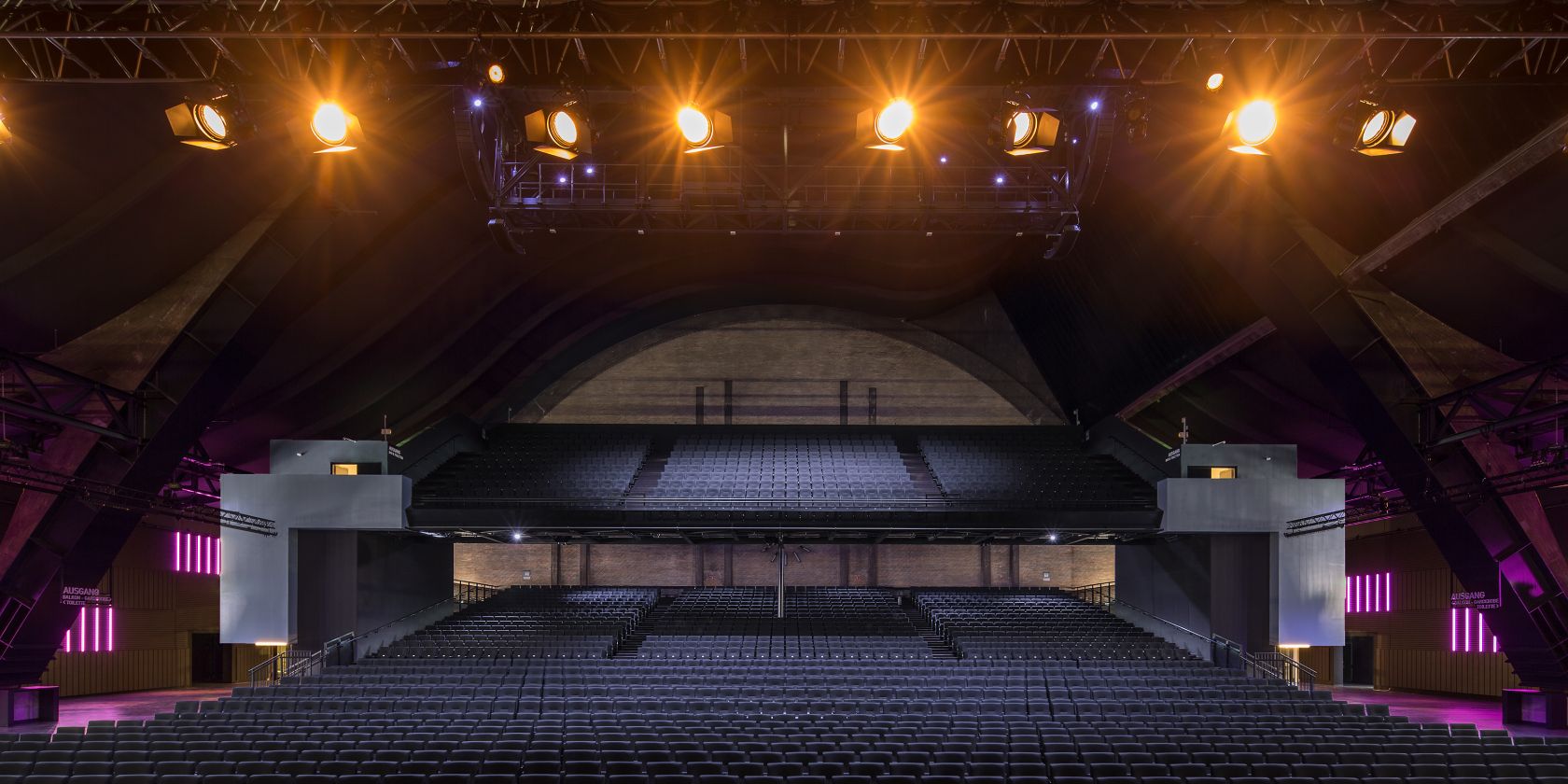 MEHR! Theater am Großmarkt, © Mehr! Entertainment GmbH by Andreas Meichsner MEHR! Theater am Großmarkt, © Mehr! Entertainment GmbH by Andreas Meichsner