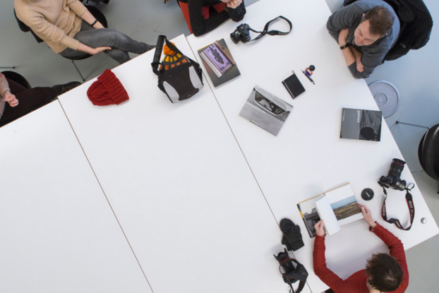 Fotoklub – Besprechung und Diskussion von Fotoarbeiten mit André Lützen, © Henning Rogge Fotoklub – Besprechung und Diskussion von Fotoarbeiten mit André Lützen, © Henning Rogge