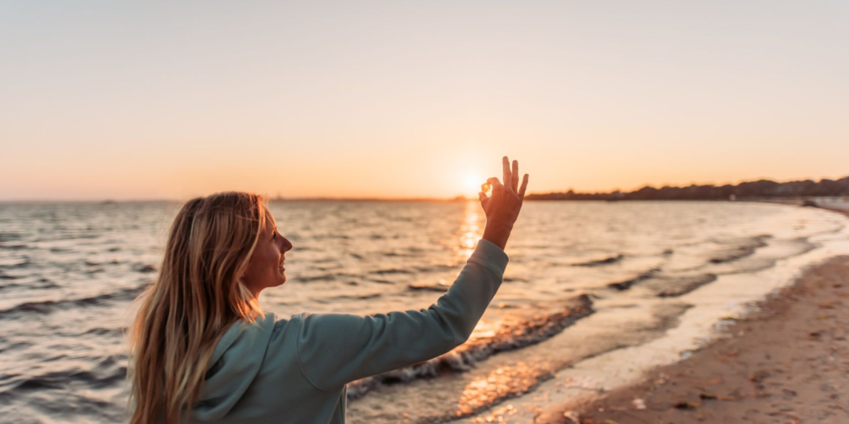 Sonnenuntergang mit Bernstein_bearbeitet © www.luebecker-bucht-ostsee.de(1), © TALB Sonnenuntergang mit Bernstein_bearbeitet © www.luebecker-bucht-ostsee.de(1), © TALB