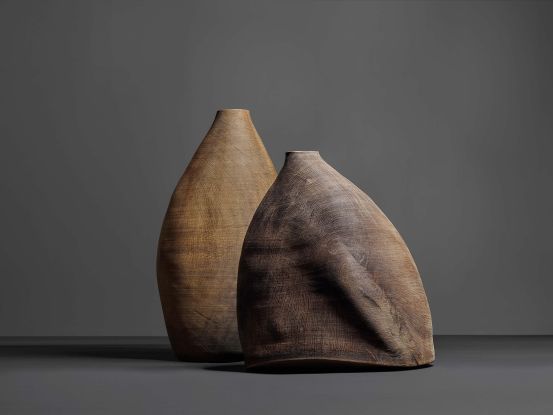 MK&G_CC_ErnstGamperl_Lebensbaumprojekt_39_40_2016_Foto_BernhardSpöttel_klein, © Ernst Gamperl, Links: 39/2016//230, 2016, Eiche, Minerale, gekalkt, Rechts: 40/2016//230, 2016, Eiche, gekalkt, Foto: Bernhard Spöttel, Ernst Gamperl MK&G_CC_ErnstGamperl_Lebensbaumprojekt_39_40_2016_Foto_BernhardSpöttel_klein, © Ernst Gamperl, Links: 39/2016//230, 2016, Eiche, Minerale, gekalkt, Rechts: 40/2016//230, 2016, Eiche, gekalkt, Foto: Bernhard Spöttel, Ernst Gamperl