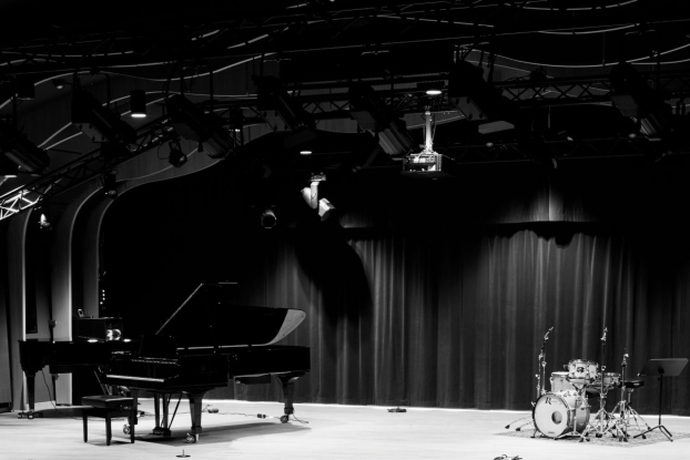 Elias Kobulashvili & Lorant Aktan Trio feat. Simon Gums (Bachelor Recitals), © JazzHall Hamburg Elias Kobulashvili & Lorant Aktan Trio feat. Simon Gums (Bachelor Recitals), © JazzHall Hamburg