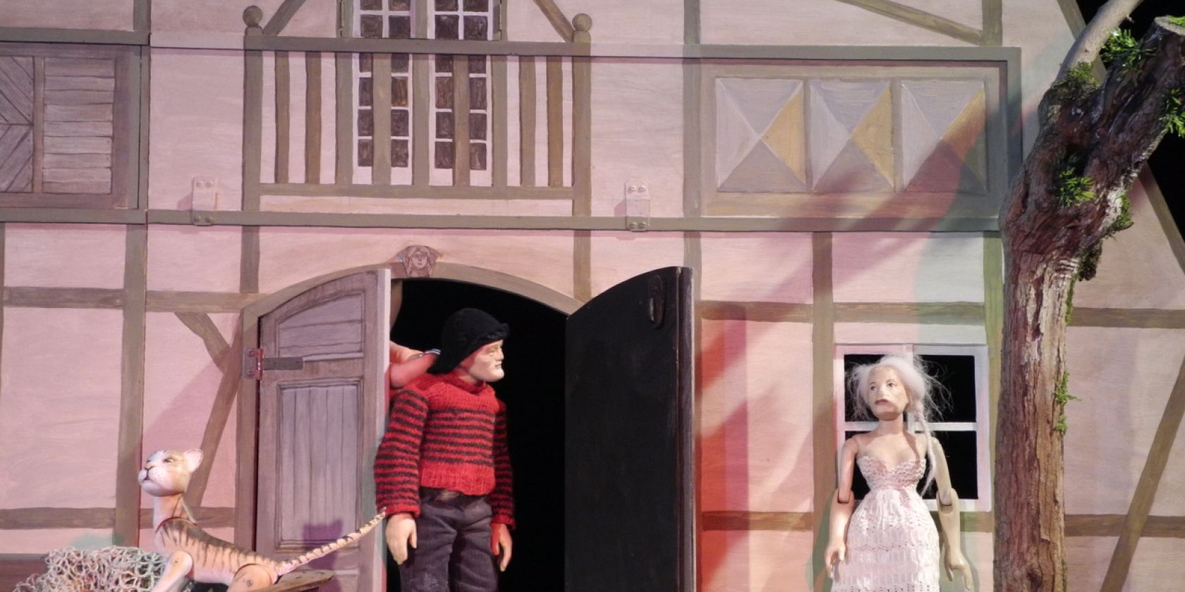 FISCHER, © HERMANNSHOFTHEATER FISCHER, © HERMANNSHOFTHEATER