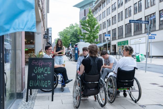 Miteinander, © Therese Walter Miteinander, © Therese Walter