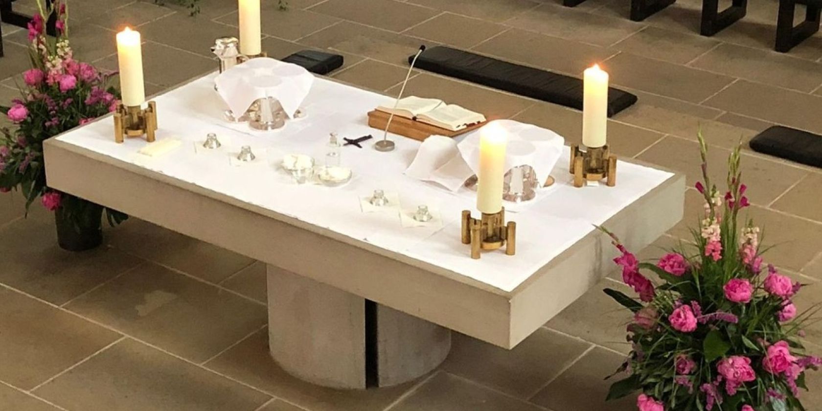 Abendmahlsgottesdienst mit Pastorin Margrit Wegner, © Dom Abendmahlsgottesdienst mit Pastorin Margrit Wegner, © Dom