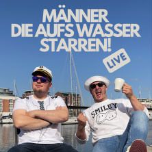 Männer, die aufs Wasser starren!, © links im Bild Männer, die aufs Wasser starren!, © links im Bild