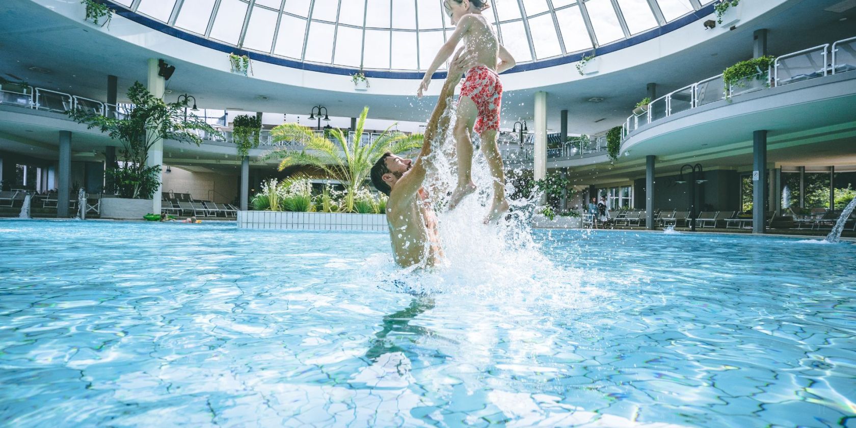 Familienspaß in der Ostsee Therme, © Ostsee Therme GmbH & Co. KG Familienspaß in der Ostsee Therme, © Ostsee Therme GmbH & Co. KG