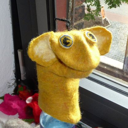 Handpuppe-gelb, © Angelika Bonas Handpuppe-gelb, © Angelika Bonas