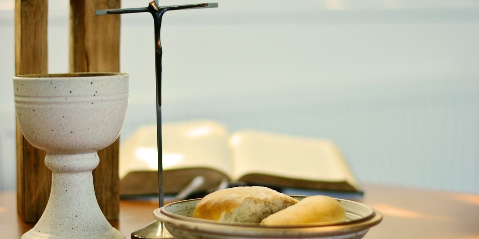 Abendmahlsgottesdienst mit Pastor Nommensen, © pixabay Abendmahlsgottesdienst mit Pastor Nommensen, © pixabay