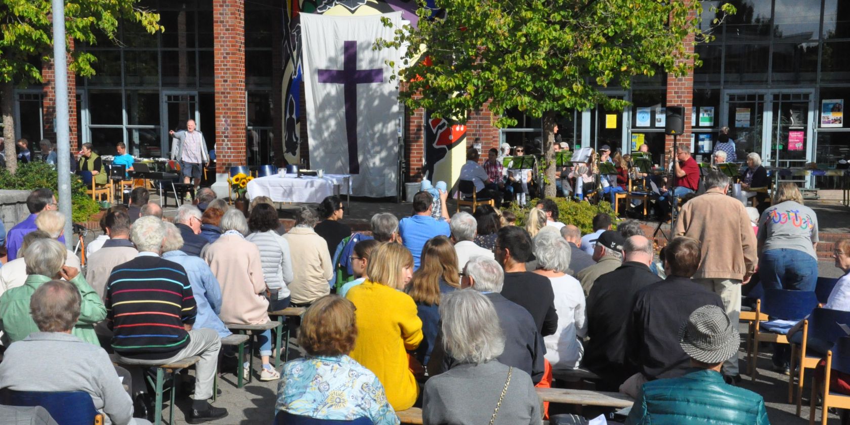 Ökumenischer Open-Air-Gottesdienst mit der Kirche am Krankenhaus, © Rainer Kolbe Ökumenischer Open-Air-Gottesdienst mit der Kirche am Krankenhaus, © Rainer Kolbe