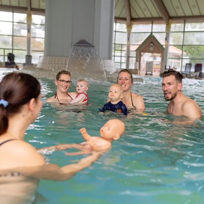 Babyschwimmen, © Soltau Therme Babyschwimmen, © Soltau Therme