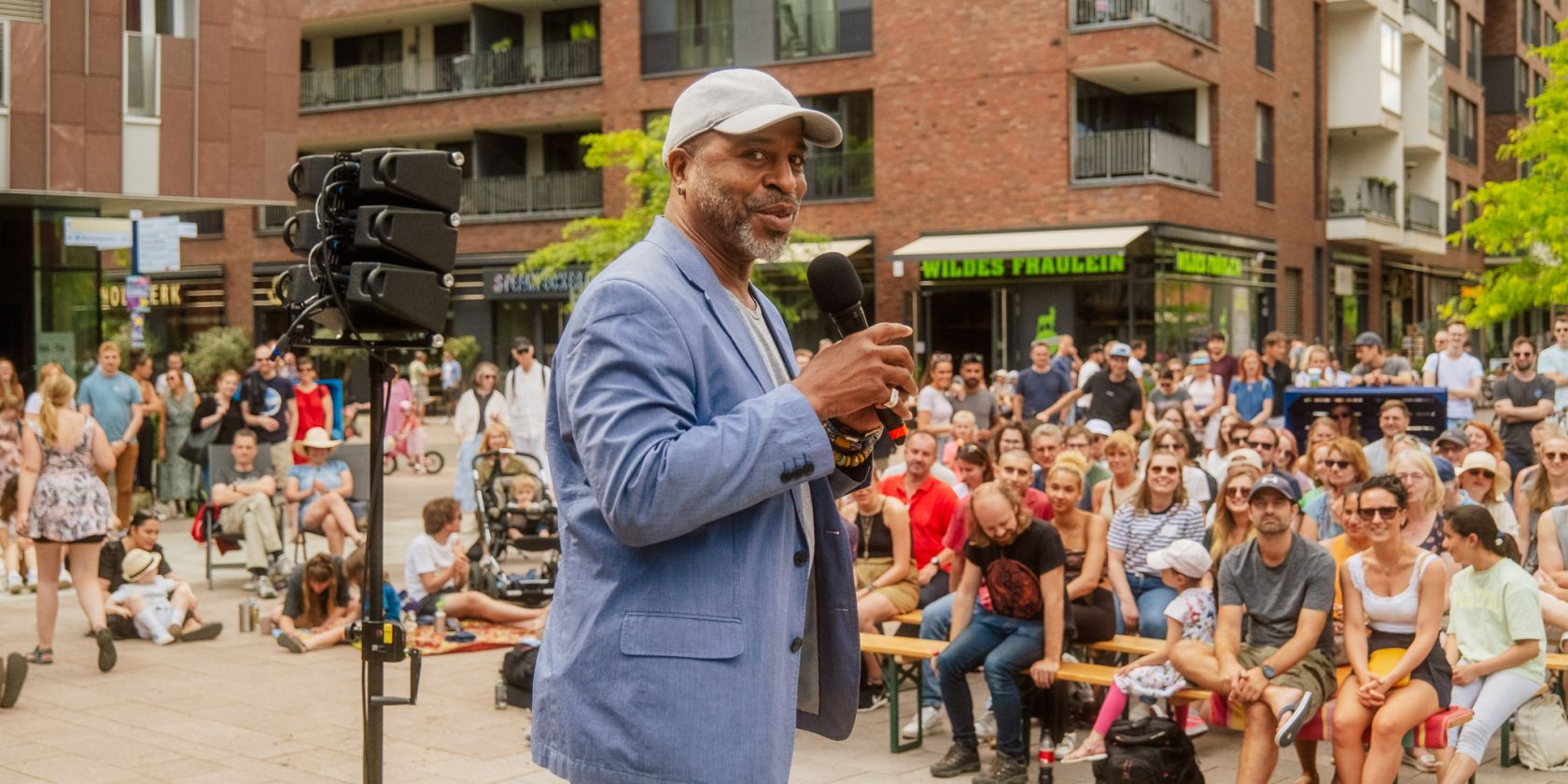 hafencity_standupcomedy_JPG, © Werbegemeinschaft Überseeboulevard hafencity_standupcomedy_JPG, © Werbegemeinschaft Überseeboulevard