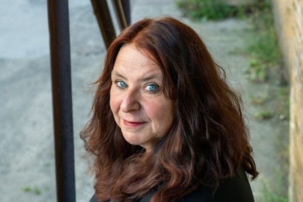 SCHWEBENDE LASTEN – Lesung mit Annett Gröschner, Quelle: Reservix SCHWEBENDE LASTEN – Lesung mit Annett Gröschner, Quelle: Reservix