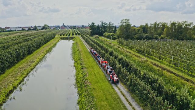 Obsthof Express Fahrt mit Vortrag, © Obsthof Matthies Obsthof Express Fahrt mit Vortrag, © Obsthof Matthies