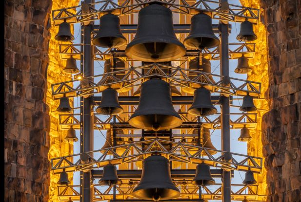 Carillon am Mahnmal St. Nikolai, © (c) Kerstin Bittner Carillon am Mahnmal St. Nikolai, © (c) Kerstin Bittner