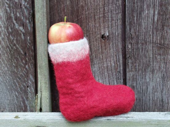 Nikolausstiefel-Apfel, © felto - Filzwelt gGmbH Nikolausstiefel-Apfel, © felto - Filzwelt gGmbH