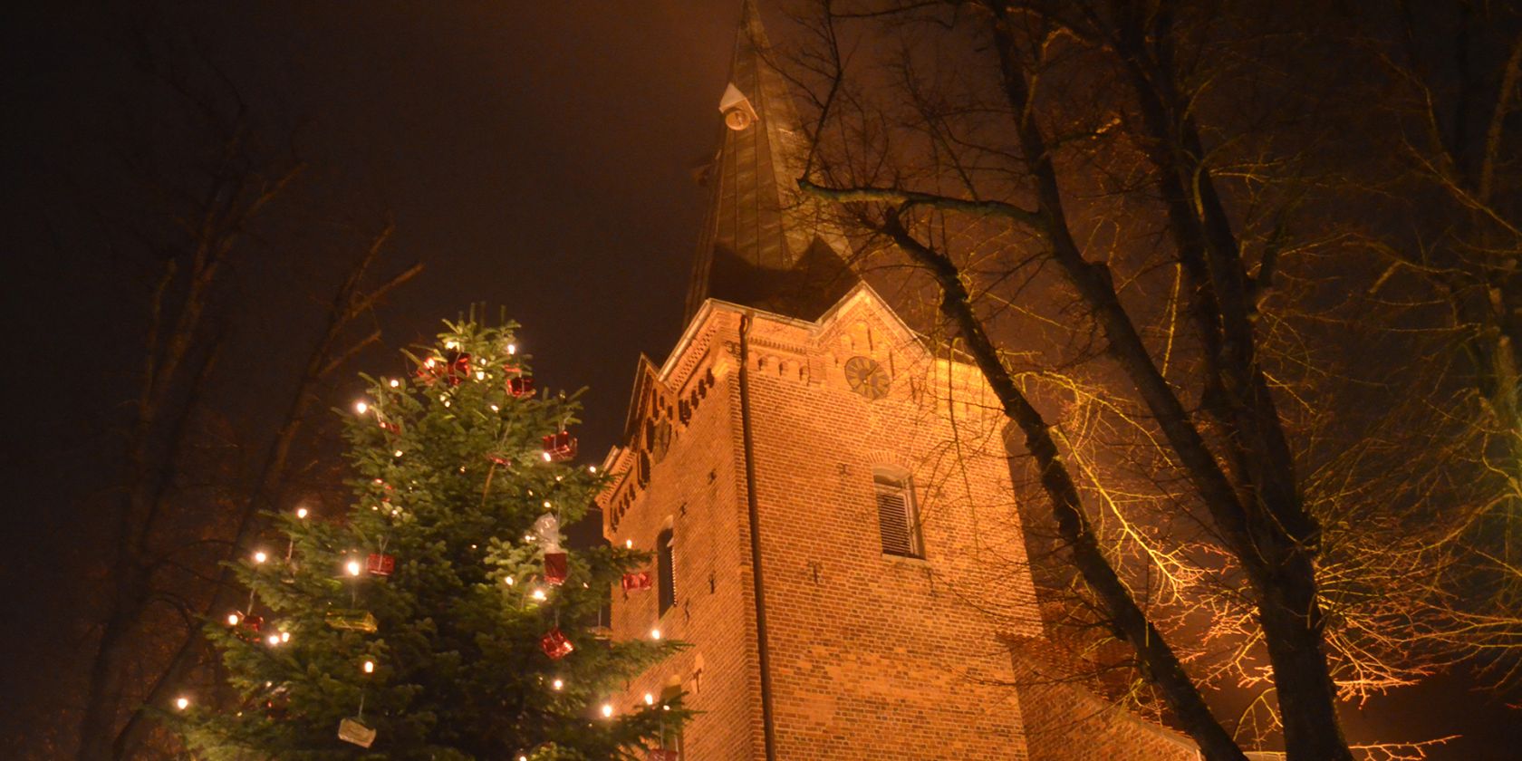 Siebenstern-Weihnachtsmarkt Bad Bevensen, © Bad Bevensen Marketing GmbH | Nina Lüdemann Siebenstern-Weihnachtsmarkt Bad Bevensen, © Bad Bevensen Marketing GmbH | Nina Lüdemann