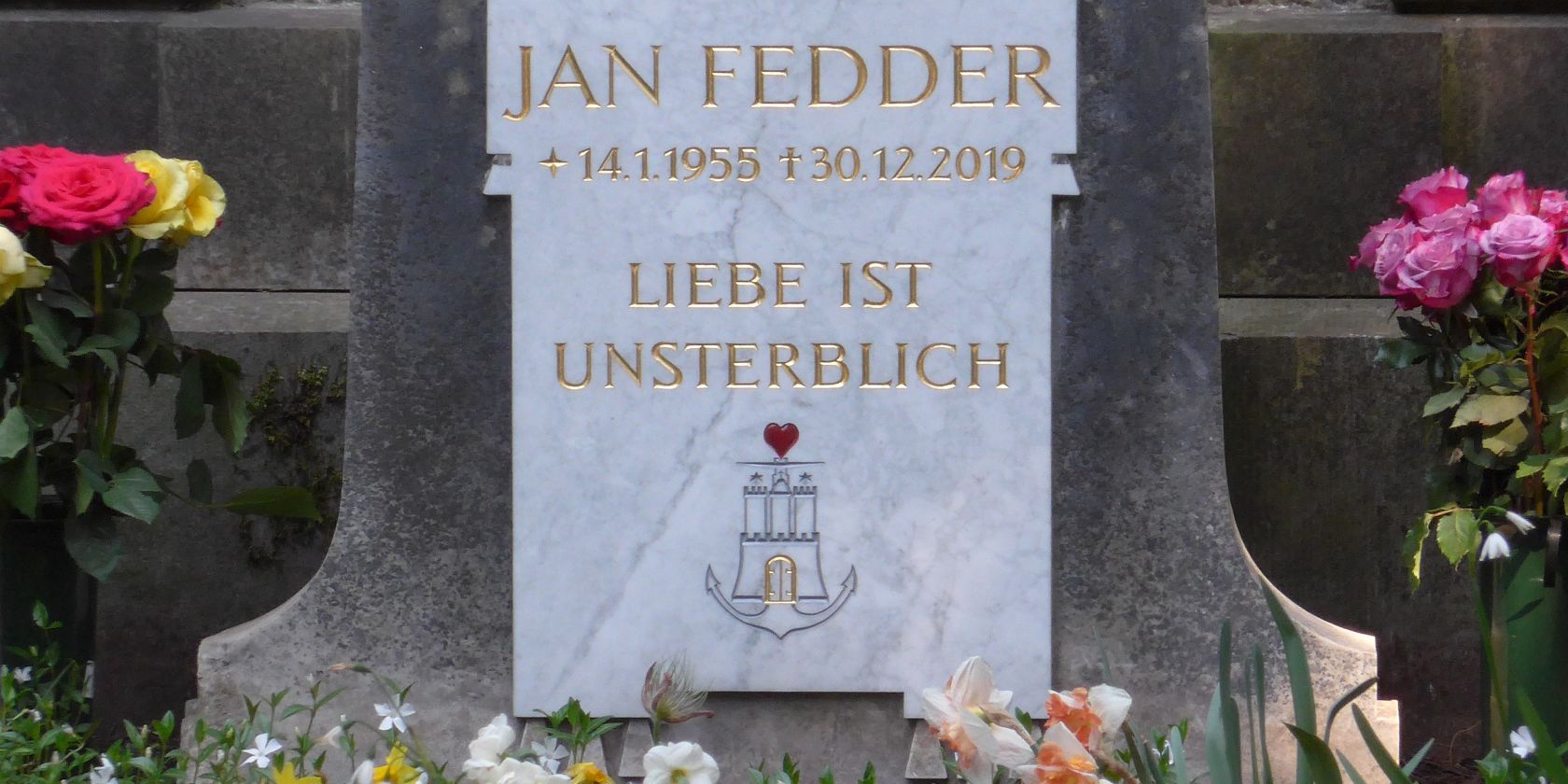 Grab Jan Fedder Friedhof Ohlsdorf, © Hamburger Friedhöfe Grab Jan Fedder Friedhof Ohlsdorf, © Hamburger Friedhöfe