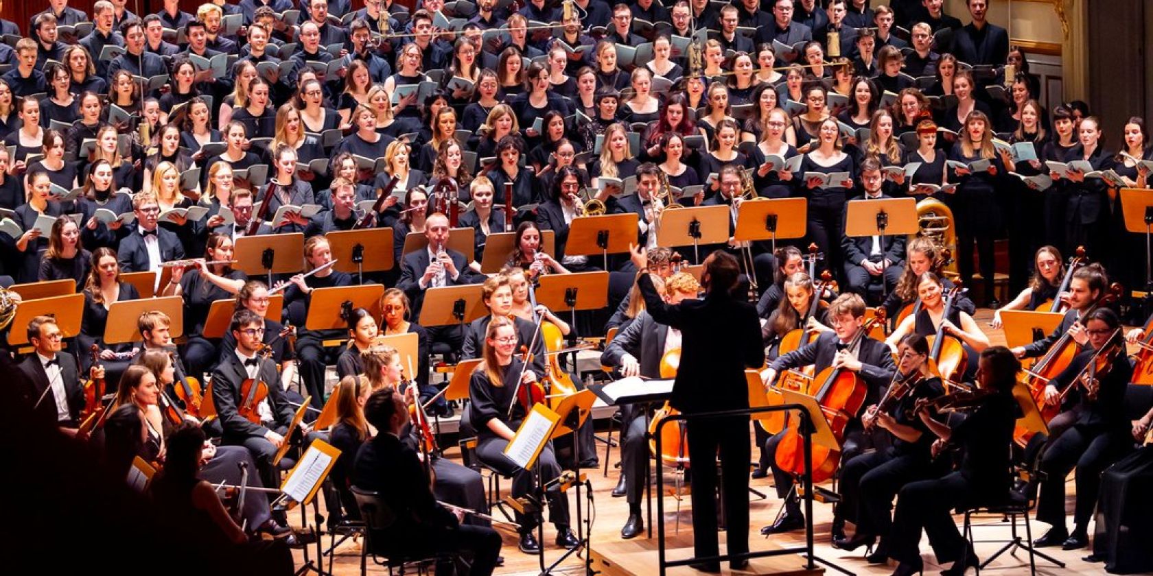 Sinfonieorchester und Kammerchor der Universität Hamburg / Thomas Posth, © M. Haul Sinfonieorchester und Kammerchor der Universität Hamburg / Thomas Posth, © M. Haul