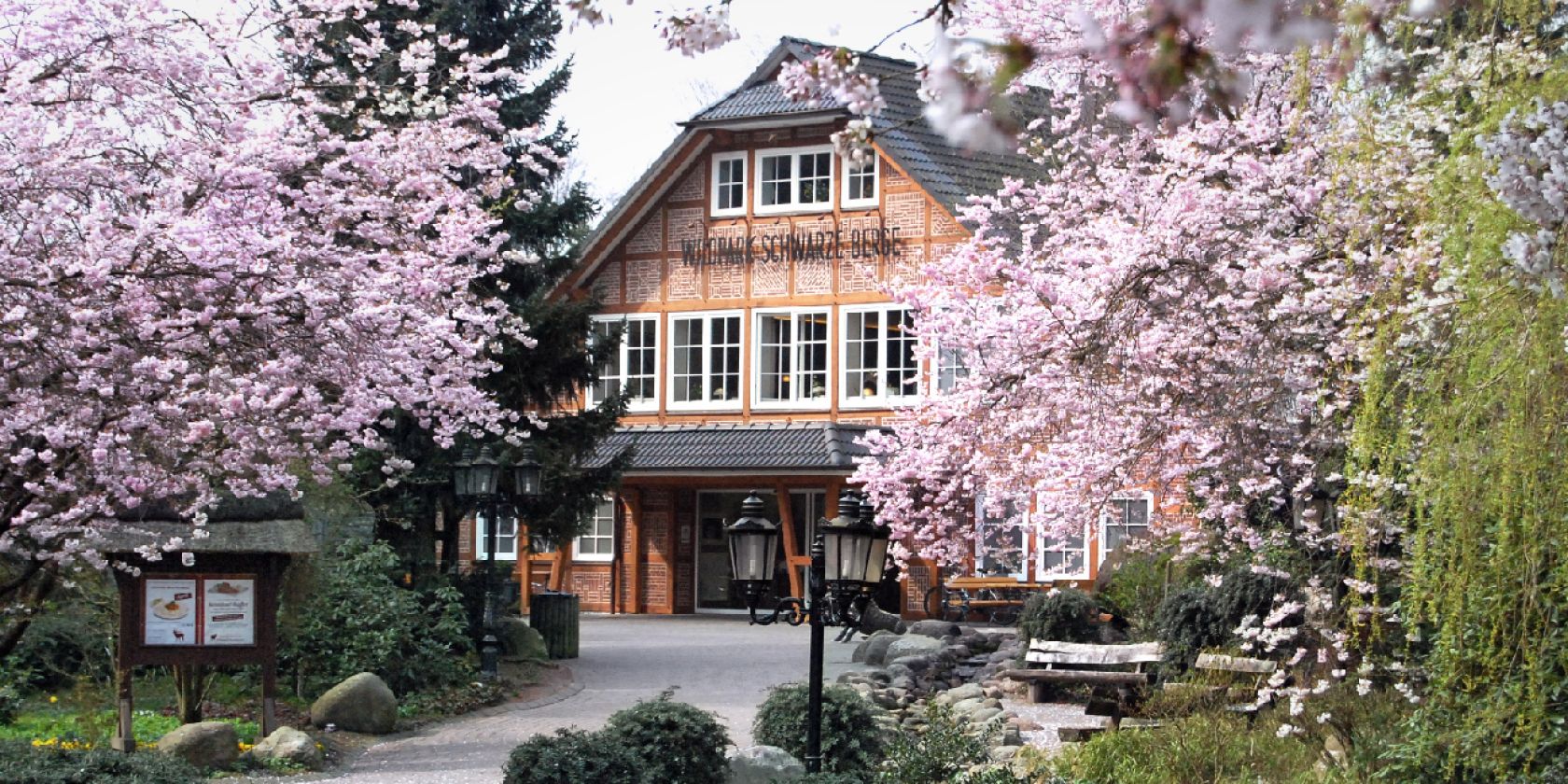Der Wildpark Schwarze Berge im Frühling, © K. Ahrens Der Wildpark Schwarze Berge im Frühling, © K. Ahrens