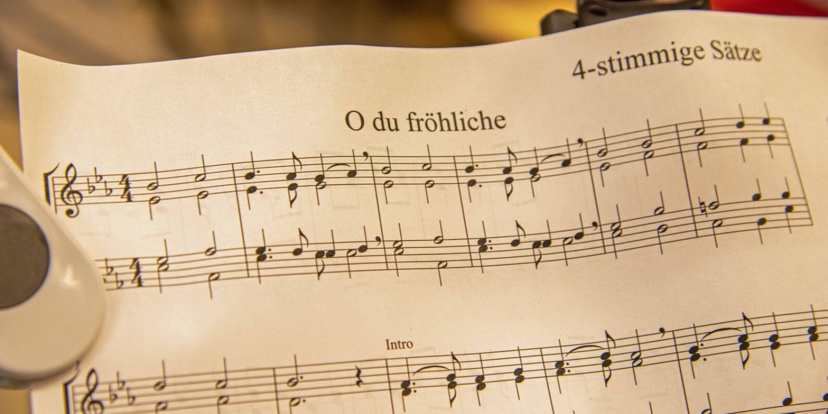 Notenblatt von "O du fröhliche", © Karen Diehn Notenblatt von "O du fröhliche", © Karen Diehn