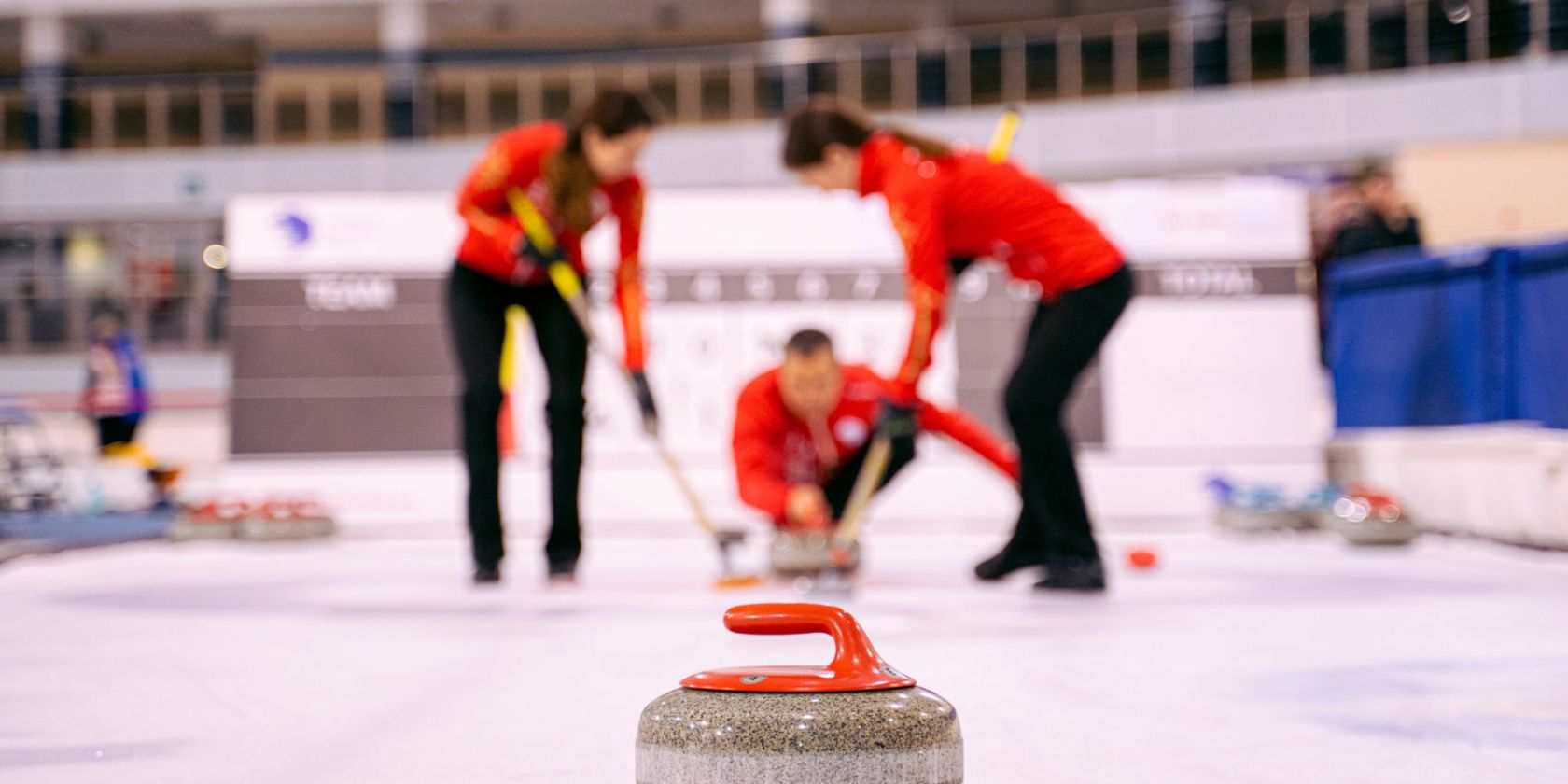 TEAM ZEITLOS fordert heraus – Die große Eisstock-Challenge in Haffkrug TEAM ZEITLOS fordert heraus – Die große Eisstock-Challenge in Haffkrug