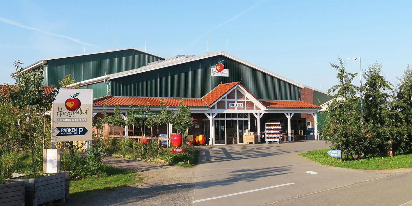 Öffentliche Apfelexpressfahrt mit Hofführung, © Herzapfelhof Öffentliche Apfelexpressfahrt mit Hofführung, © Herzapfelhof