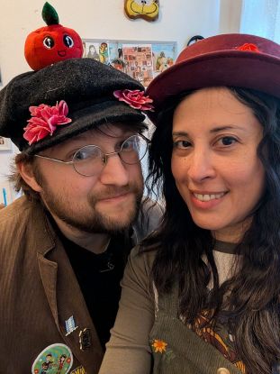 Auftaktkonzert 38. Kongress der Klangstrolche- Kinderbeat: The Beatles und Mehr mit Apfel und Pommes, © Kinderbeat (Axel Bernhard / Stella Gómez) Auftaktkonzert 38. Kongress der Klangstrolche- Kinderbeat: The Beatles und Mehr mit Apfel und Pommes, © Kinderbeat (Axel Bernhard / Stella Gómez)