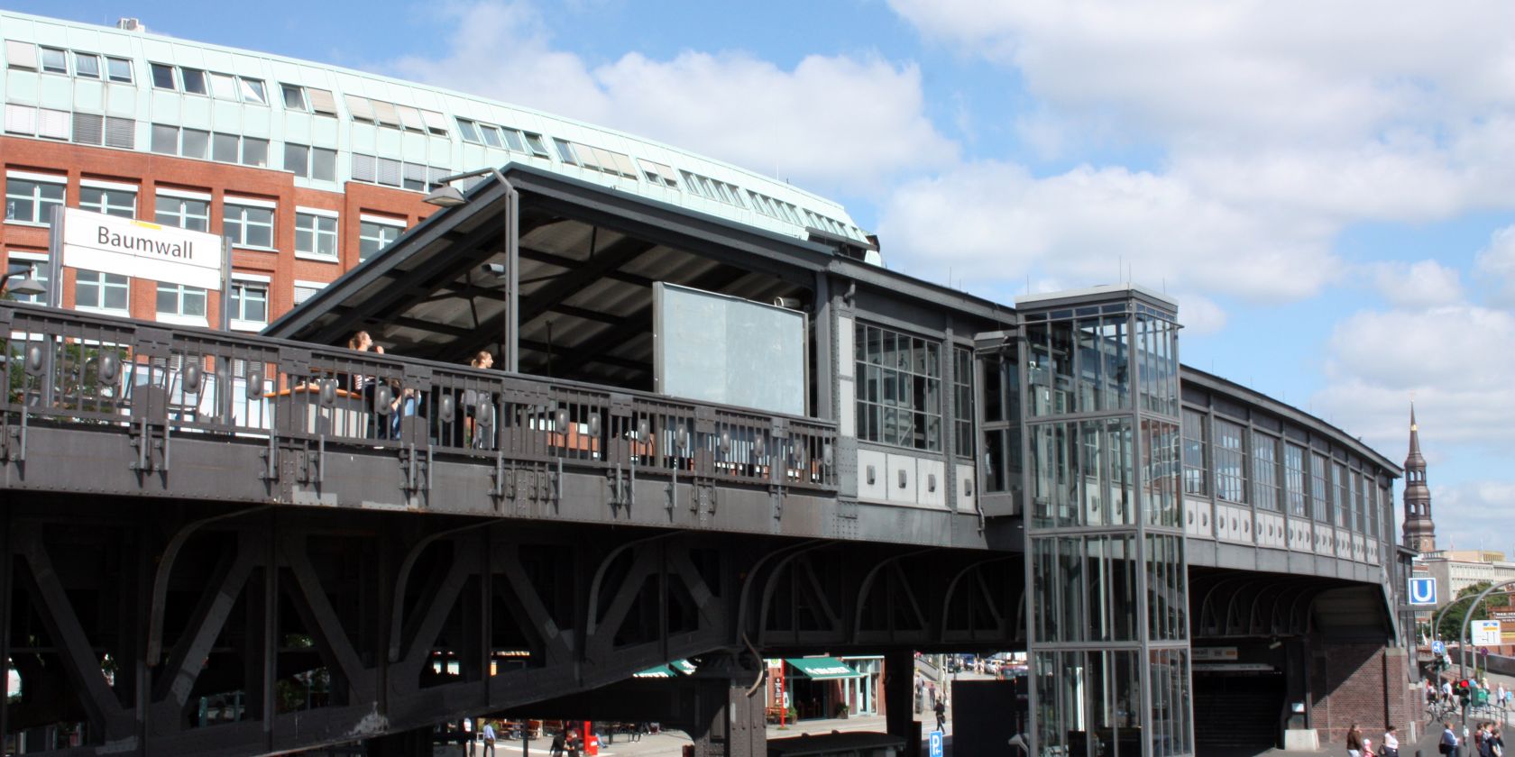Treffpunkt: U-Bahnhof Baumwall (Elbphilharmonie), © Ann-Katrin Weber Treffpunkt: U-Bahnhof Baumwall (Elbphilharmonie), © Ann-Katrin Weber