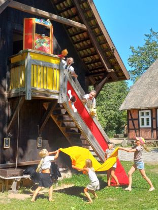 Die Punch & Judy Show im Museumsdorf, © Museumsdorf Hösseringen Die Punch & Judy Show im Museumsdorf, © Museumsdorf Hösseringen