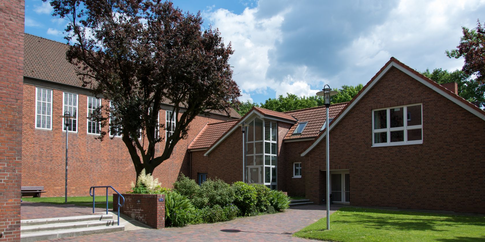 St. Stephan-Kirche Wandsbek-Gartenstadt, © Johannes Beschoner St. Stephan-Kirche Wandsbek-Gartenstadt, © Johannes Beschoner