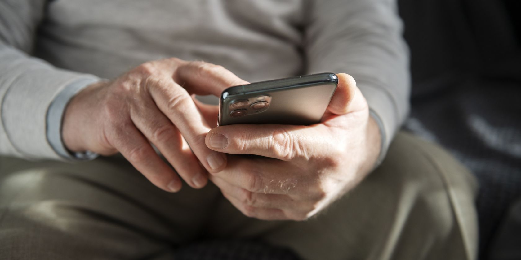 Handy-Café: Für alle, die ihrem Smartphone auf die Sprünge helfen wollen, © Freepik Handy-Café: Für alle, die ihrem Smartphone auf die Sprünge helfen wollen, © Freepik