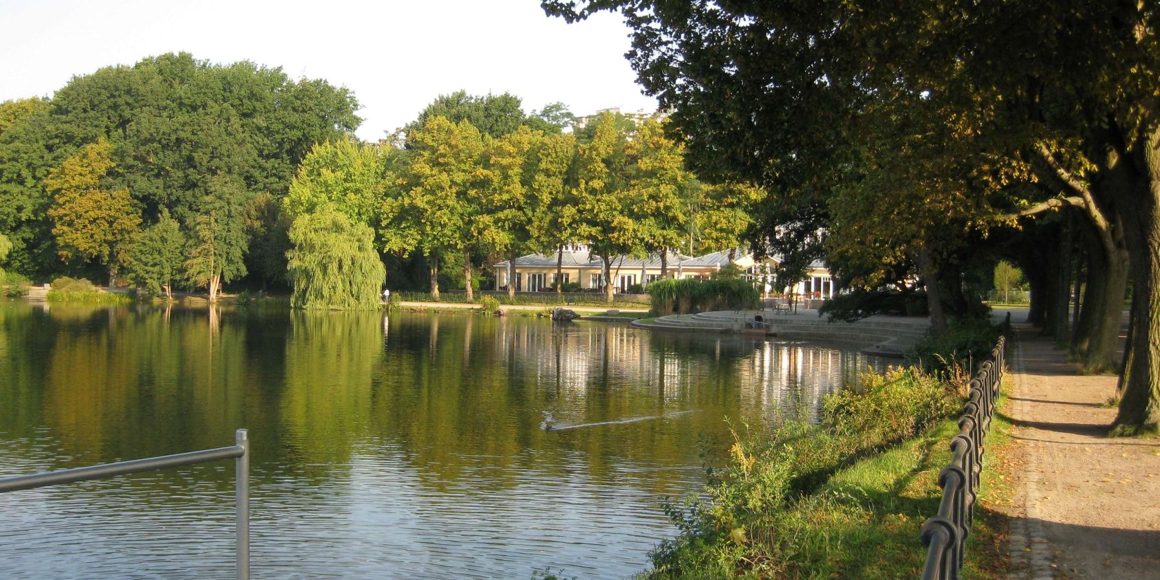 Stadtpark, Außenmühlendamm, © Hans-Ulrich Niels Stadtpark, Außenmühlendamm, © Hans-Ulrich Niels