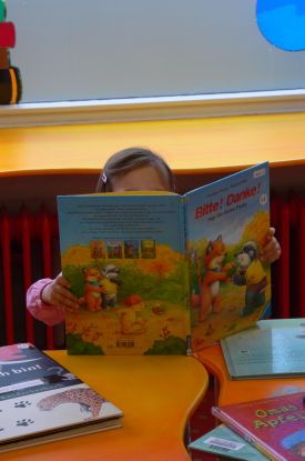 Der Kinderbereich in der Bücherhalle Schnelsen, © Bücherhallen Hamburg Der Kinderbereich in der Bücherhalle Schnelsen, © Bücherhallen Hamburg