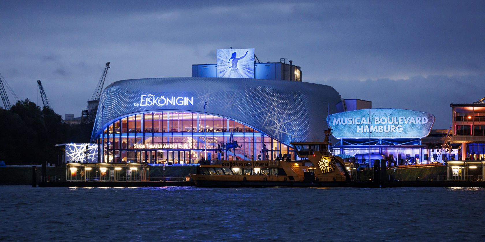 Stage Theater an der Elbe_EIS-HAM, © Morris Mac Matzen Stage Theater an der Elbe_EIS-HAM, © Morris Mac Matzen