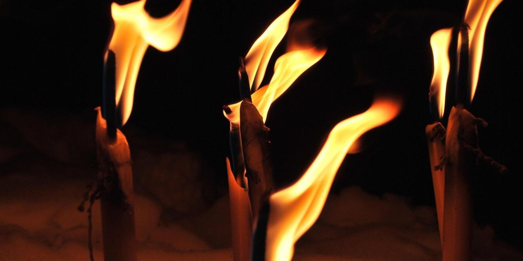 Fackelwanderung, © Bild von barthelskens auf Pixabay Fackelwanderung, © Bild von barthelskens auf Pixabay