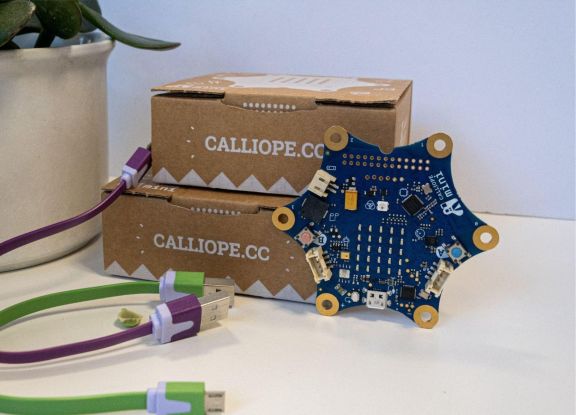 20250906-Erste-Spiele-mit-Calliope-Mini, © 105 Viertel 20250906-Erste-Spiele-mit-Calliope-Mini, © 105 Viertel