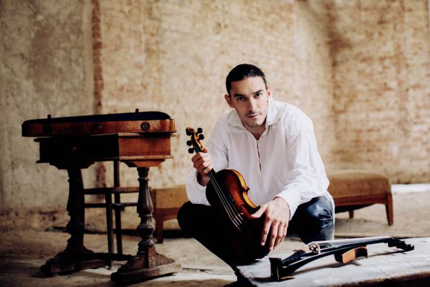 Virtuose Sergey Malov, © Julia Wesely Virtuose Sergey Malov, © Julia Wesely