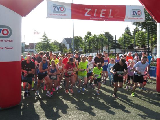 Start zum Jogginglauf in Pönitz, © SVg Pönitz von 1912 e.V. Start zum Jogginglauf in Pönitz, © SVg Pönitz von 1912 e.V.