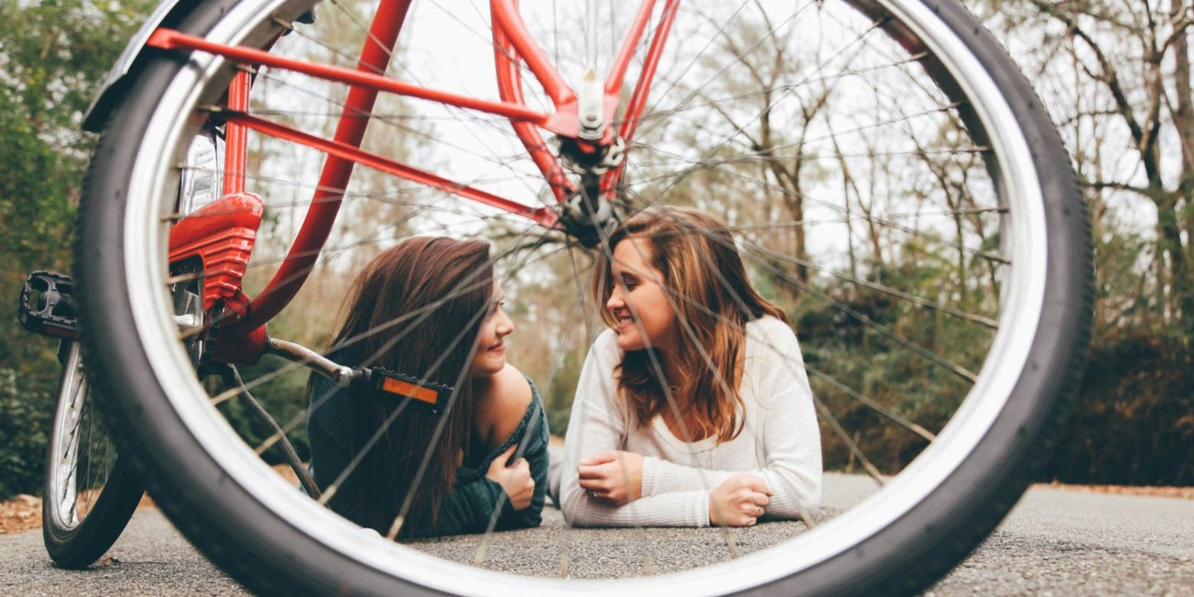 Sommerferienprogramm für Jugendliche: Radtour zum Großensee, © Seth Doyle auf unsplash.com Sommerferienprogramm für Jugendliche: Radtour zum Großensee, © Seth Doyle auf unsplash.com