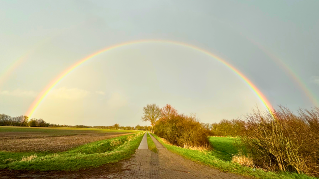 Wendlandschaft-mit-Regenbogen_c_Sigrun-Kreuser, © Sigrun Kreuser Wendlandschaft-mit-Regenbogen_c_Sigrun-Kreuser, © Sigrun Kreuser