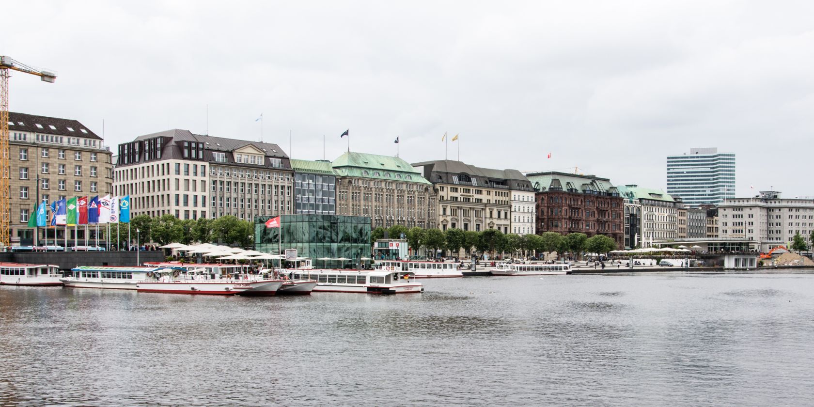 Jungfernstieg, © Johannes Beschoner Jungfernstieg, © Johannes Beschoner