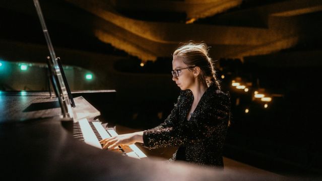 Philharmonia Orchestra / Anna Lapwood / Kerem Hasan, &copy; Sophie Wolter