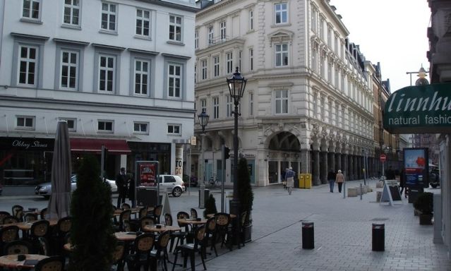 Gustav-Mahler-Platz, &copy; Wolfgang Cordes