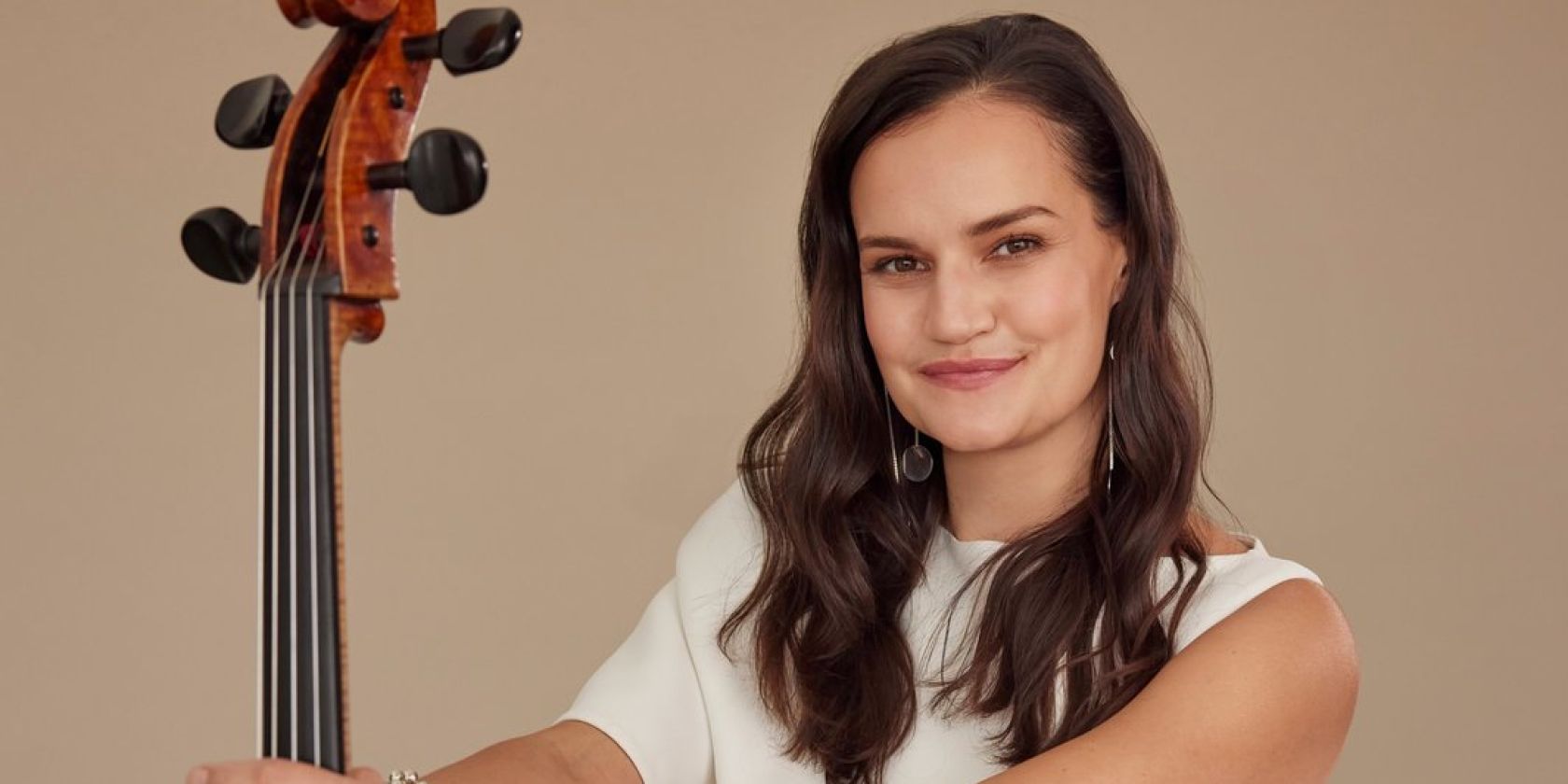 London Philharmonic Orchestra / Raphaela Gromes / Edward Gardner, © Gregor Hohenberg