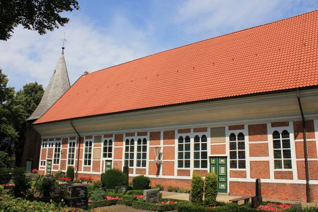 Dreieinigkeitskirche Allerm&ouml;he, &copy; Simone Vollst&auml;dt