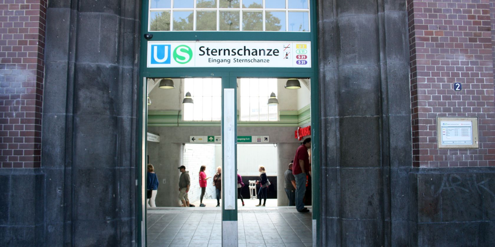 U-/S-Bahnhof Sternschanze (Ausgang U3), &copy; Ann-Katrin Weber