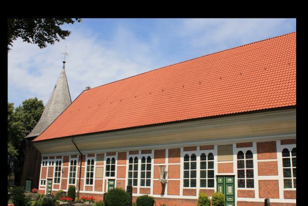 Dreieinigkeitskirche Allerm&ouml;he, &copy; Simone Vollst&auml;dt