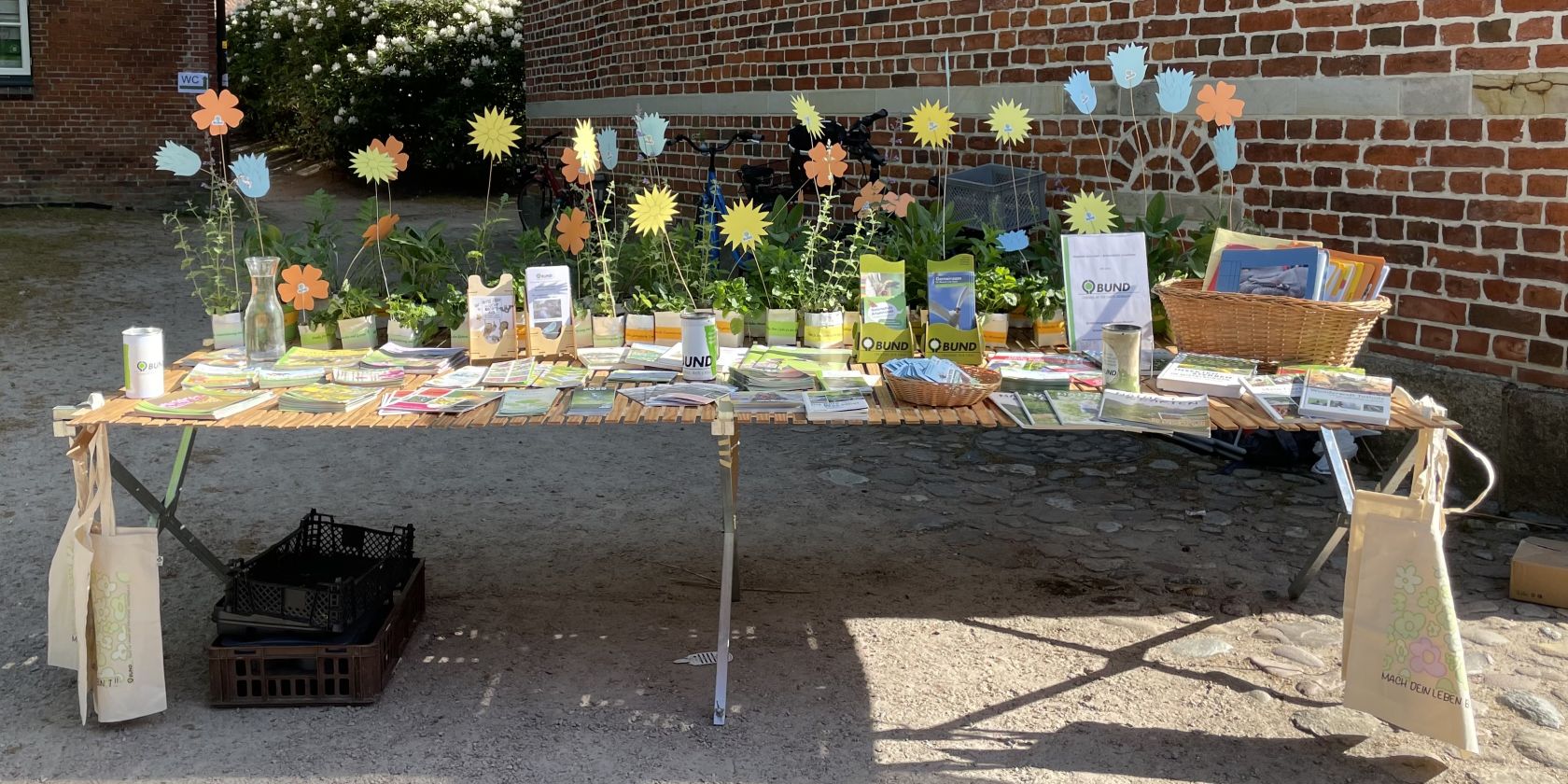 Informationstisch vom BUND, &copy; Marlitt Quistorf