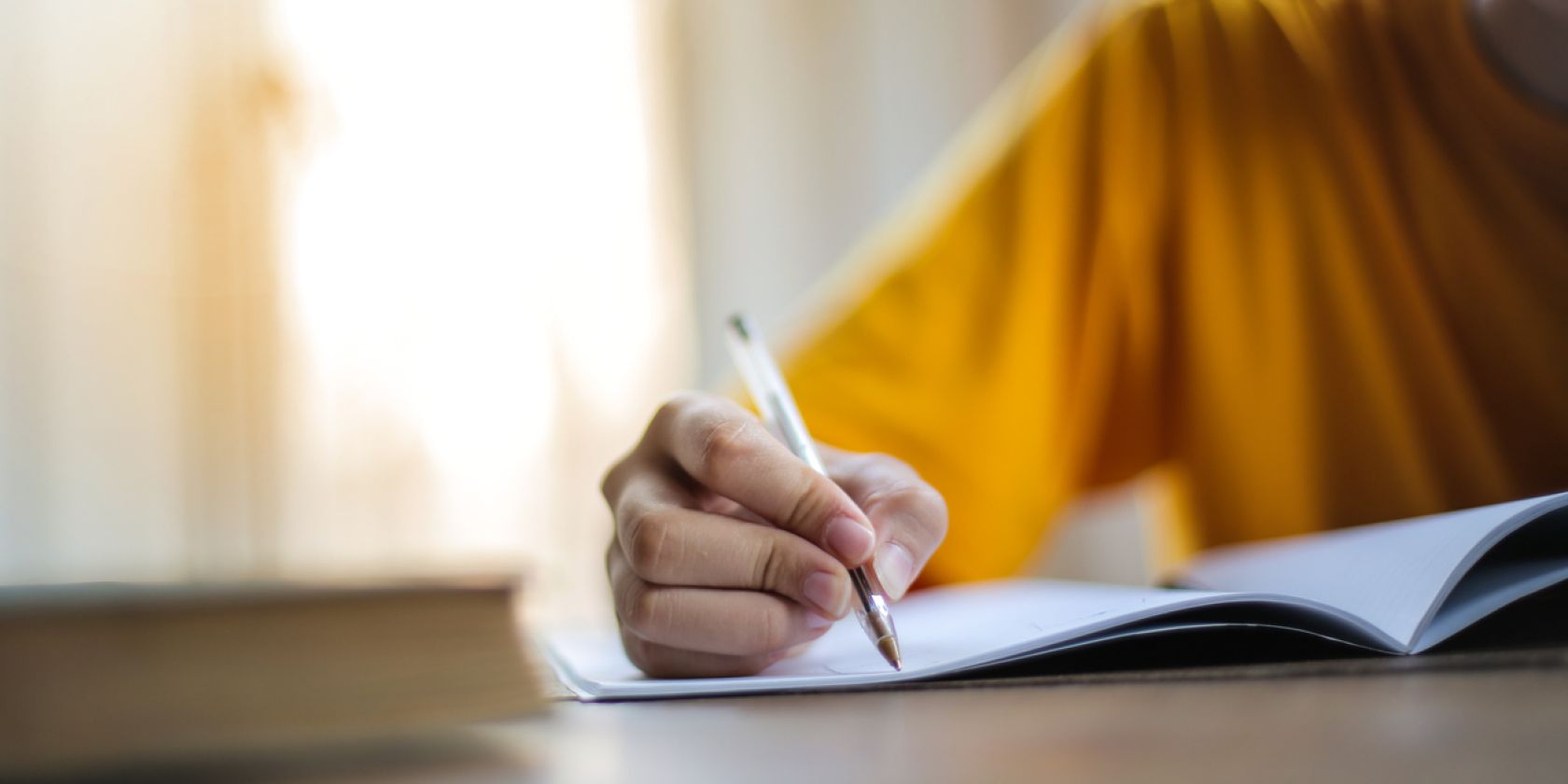 Kreatives Schreiben, &copy; iStock Jardul 1041764000