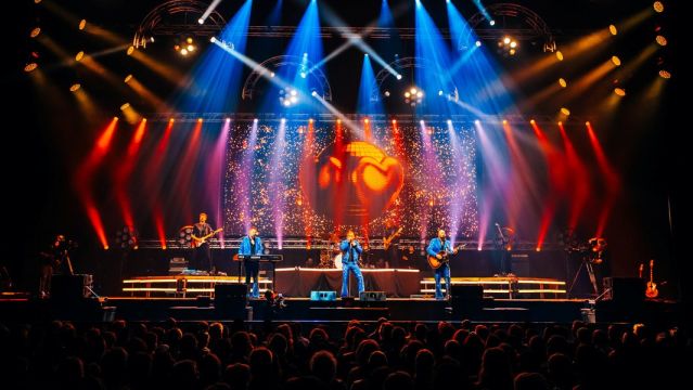 Bee Gees by MainCourse, &copy; Set Vexy